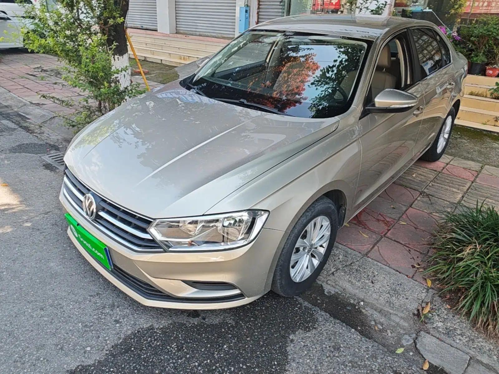 Volkswagen Bora 2016 1.6L Automatic Fashion Model — миниатюра 1