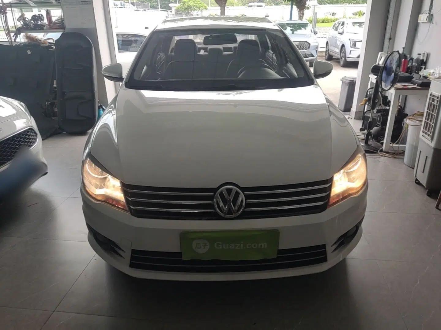 Volkswagen Bora 2015 Qihui Edition 1.6L Automatic Fashion Model — миниатюра 2