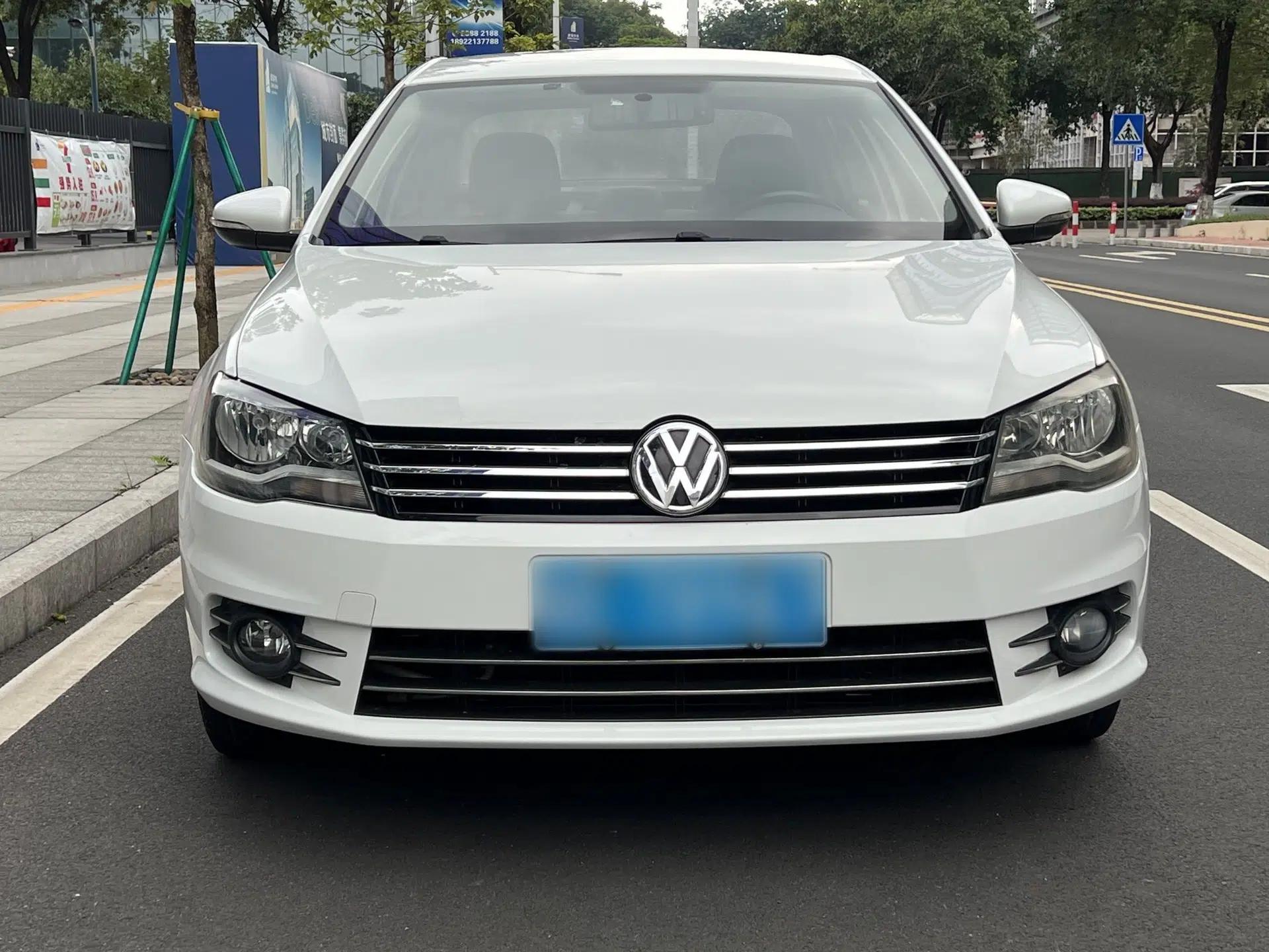 Volkswagen Bora 2015 Qihui Edition 1.6L Automatic Fashion Model — миниатюра 14