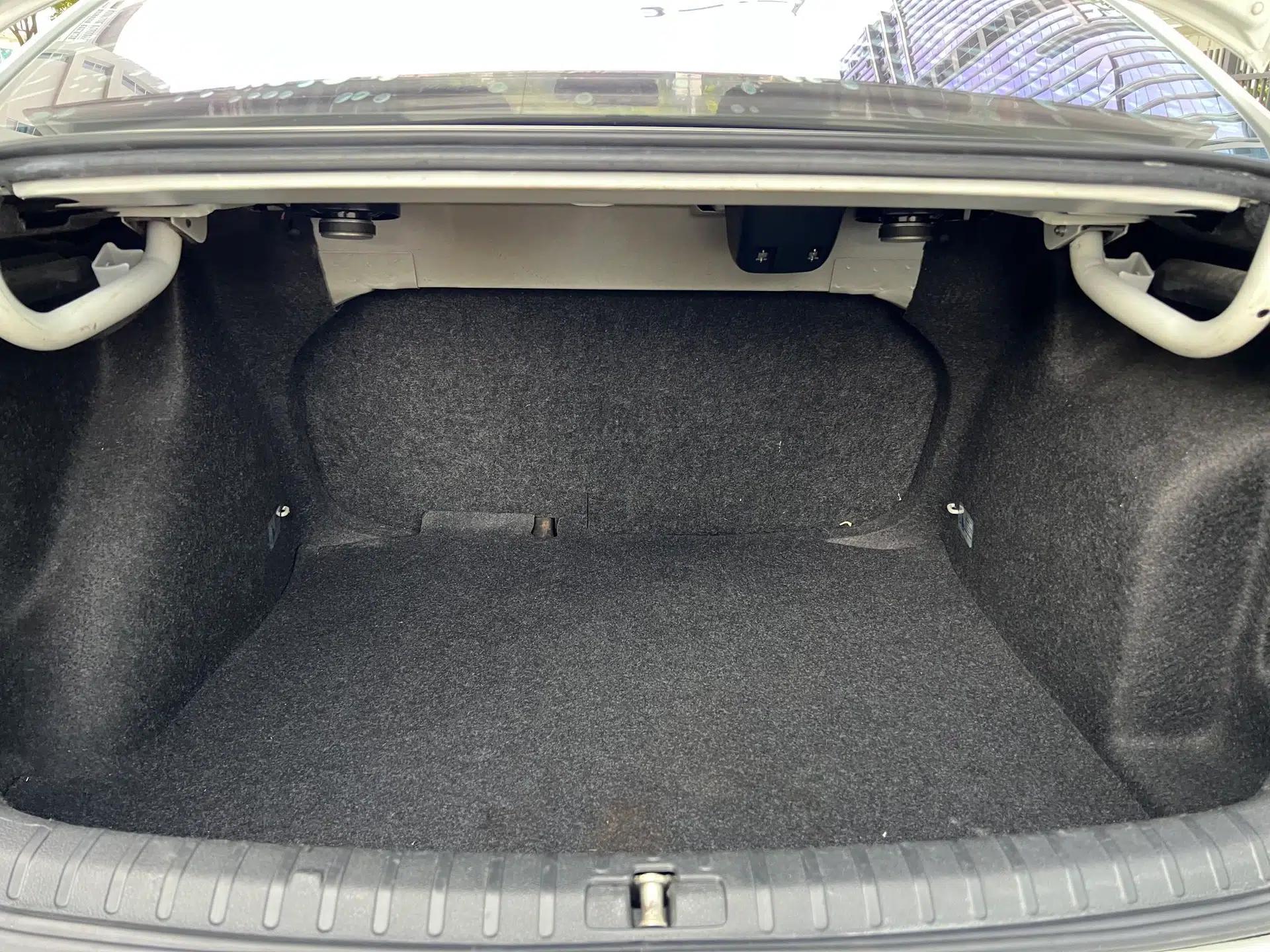 Volkswagen Bora 2015 Qihui Edition 1.6L Automatic Fashion Model — миниатюра 29