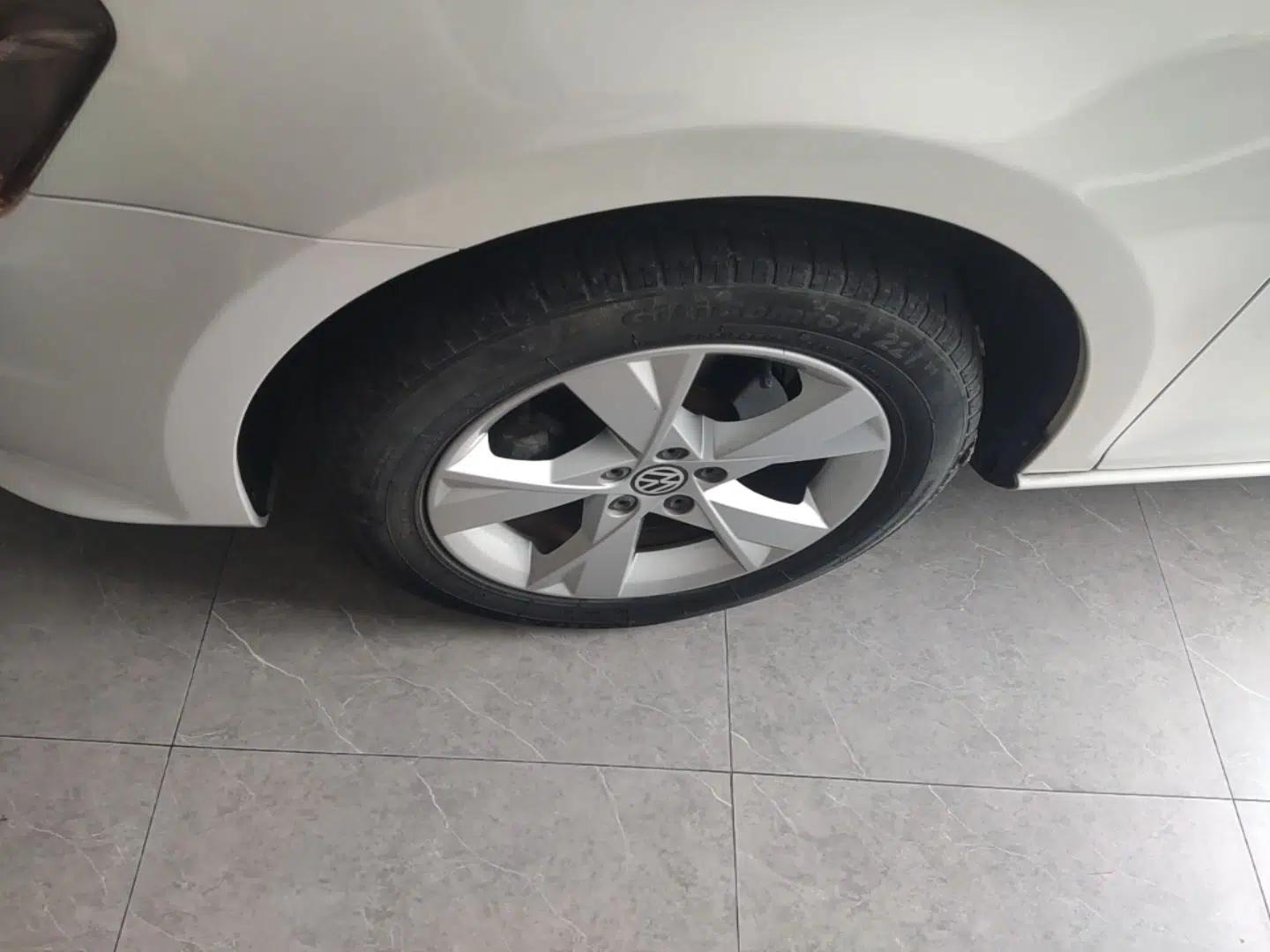 Volkswagen Bora 2015 Qihui Edition 1.6L Automatic Fashion Model — миниатюра 10