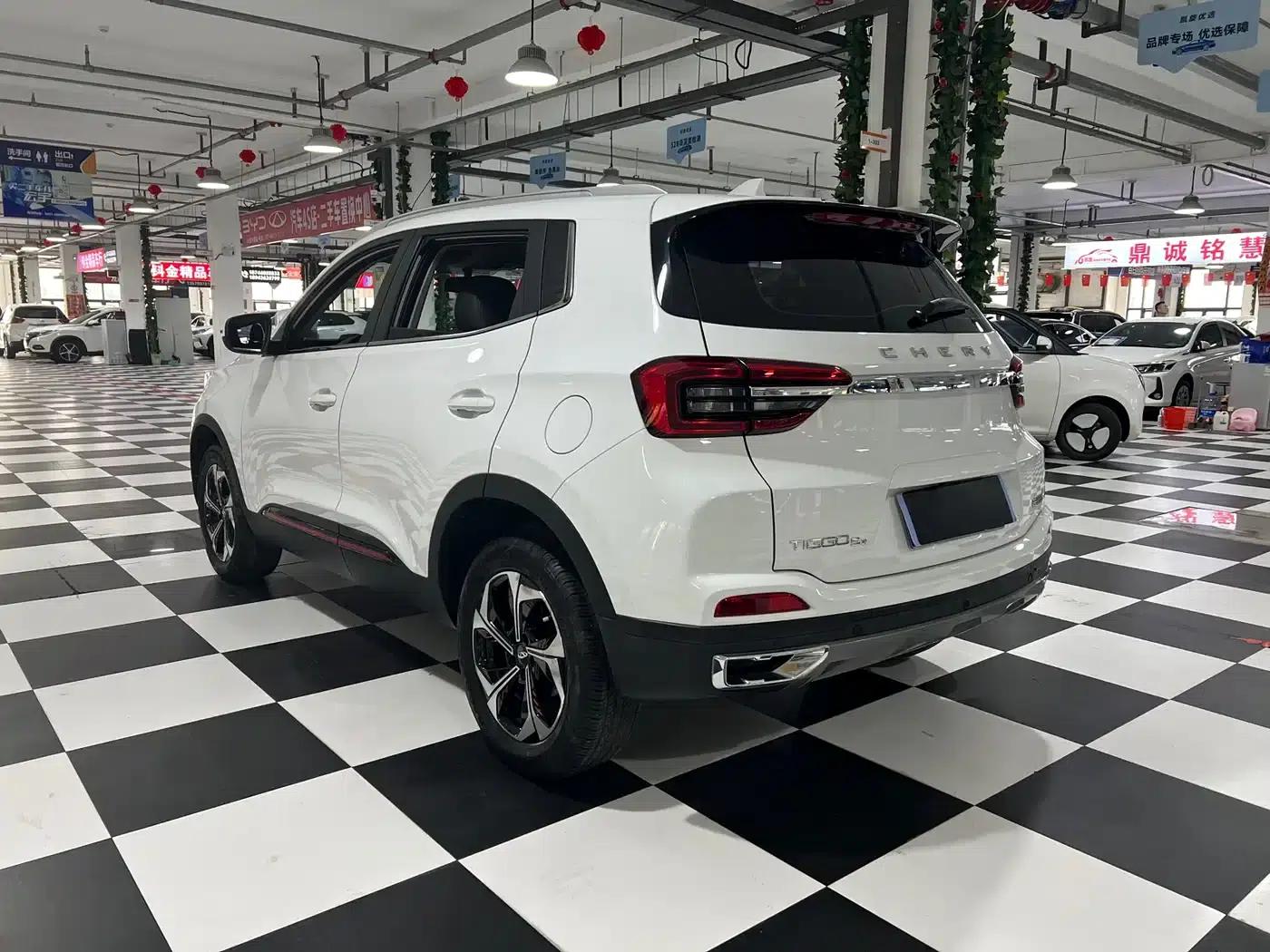 Chery Tiggo 5x 2021 Super Hero Edition 1.5L CVT Luxury — миниатюра 17
