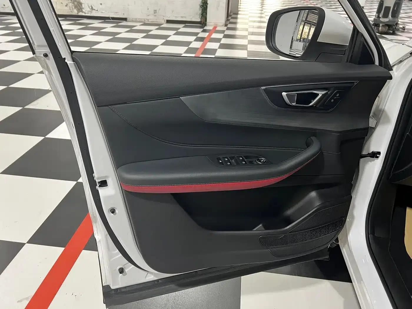 Chery Tiggo 5x 2021 Super Hero Edition 1.5L CVT Luxury — миниатюра 4