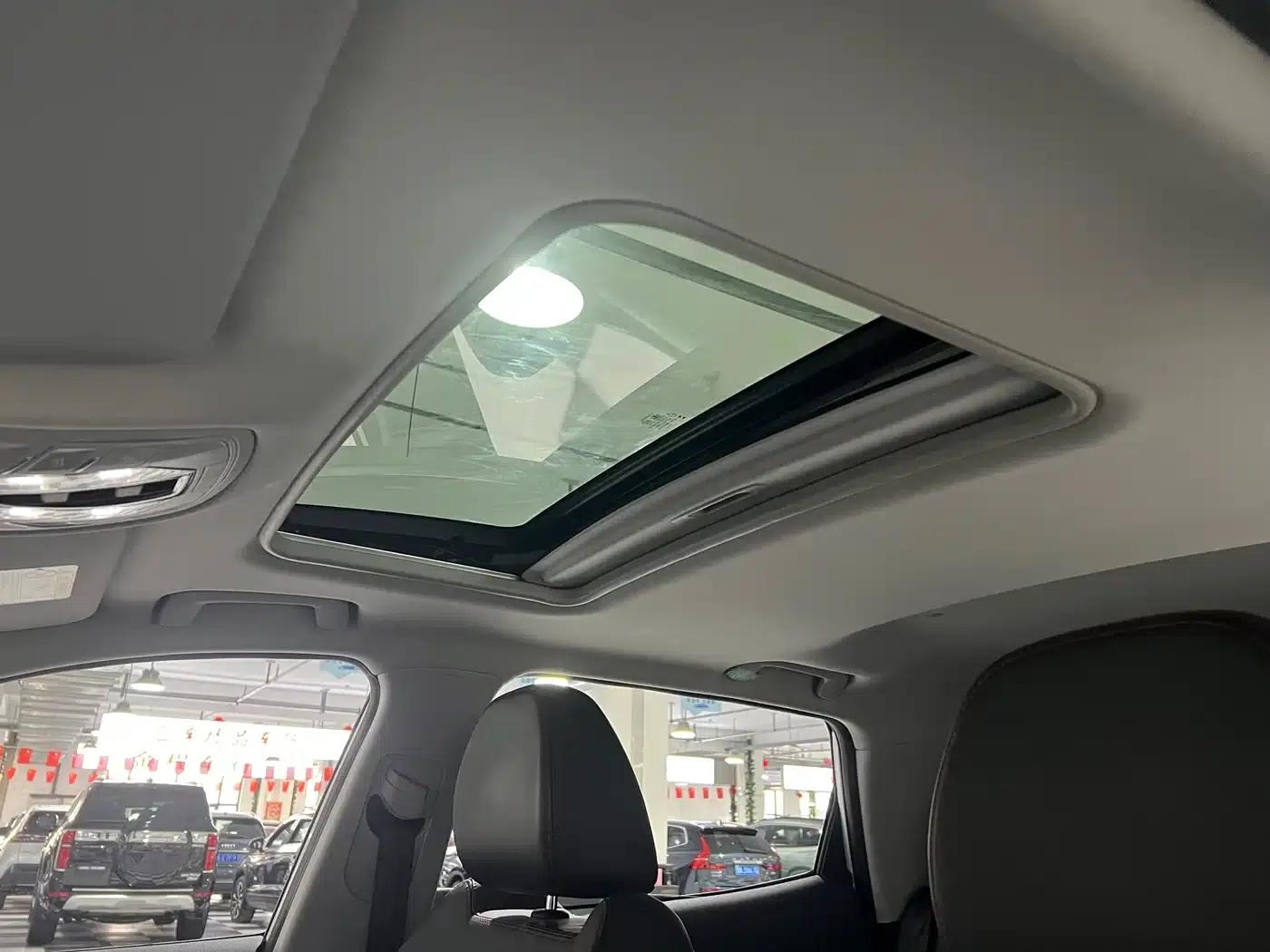 Chery Tiggo 5x 2021 Super Hero Edition 1.5L CVT Luxury — миниатюра 7