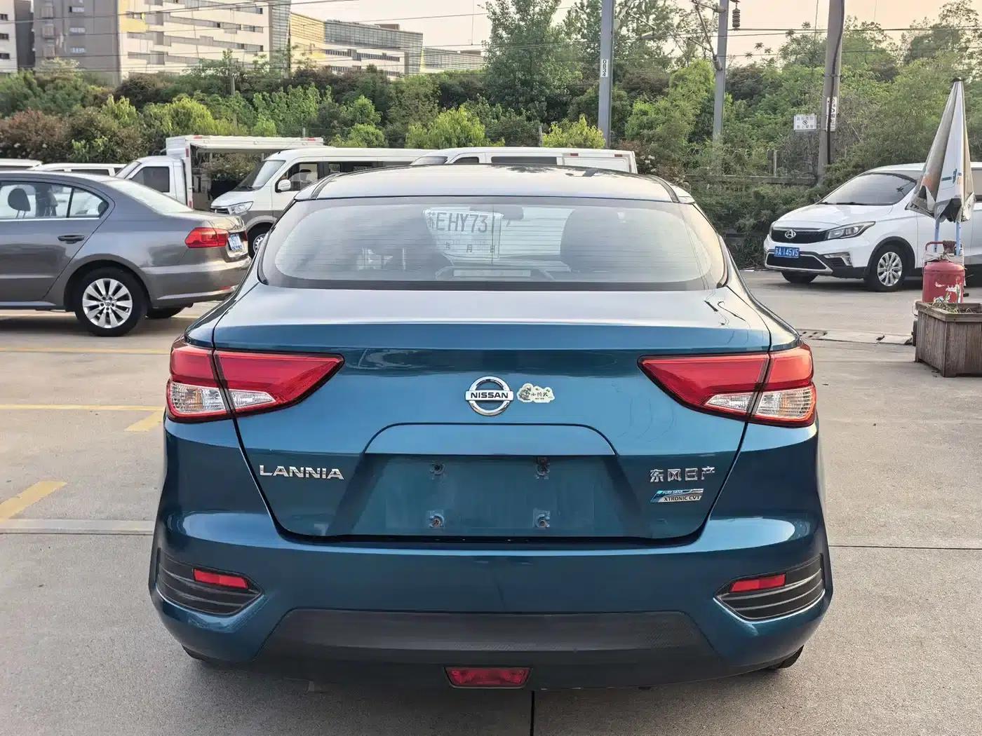 Nissan Bluebird 2016 1.6L CVT Cool Edition — миниатюра 11