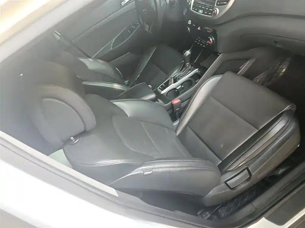Tucson 2015 1.6T Dual-Clutch Two-Wheel Drive Intelligent Model — миниатюра 25
