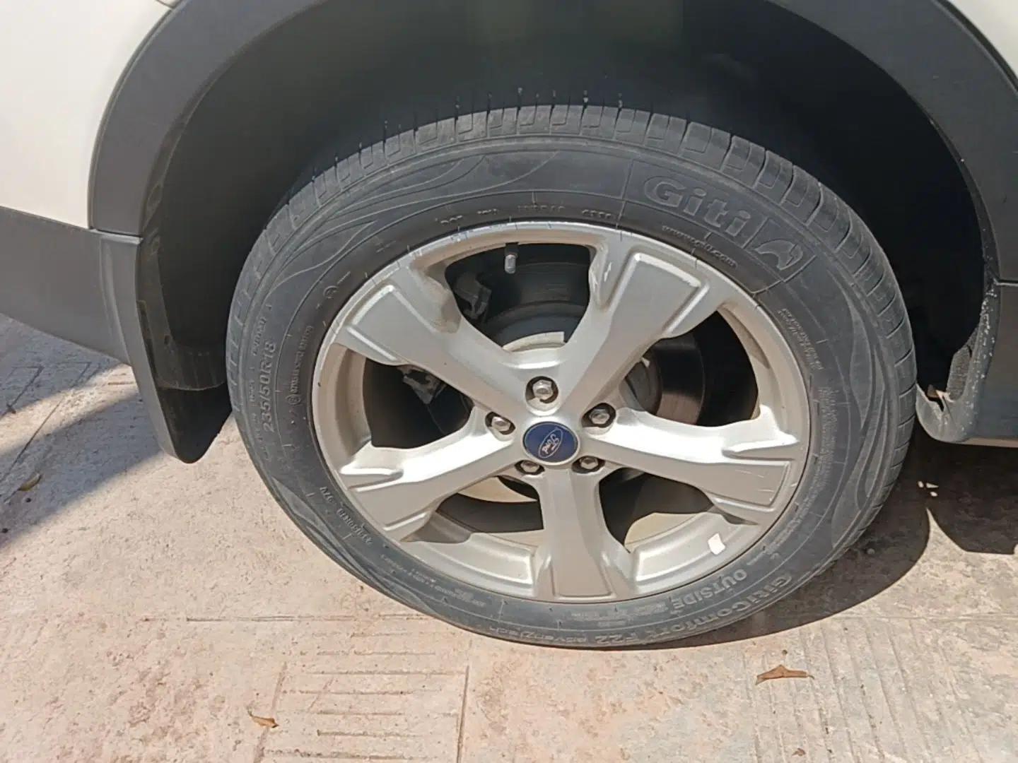 Ford Kuga 2018 EcoBoost 180 Two-Wheel-Drive Platinum Edition — миниатюра 11