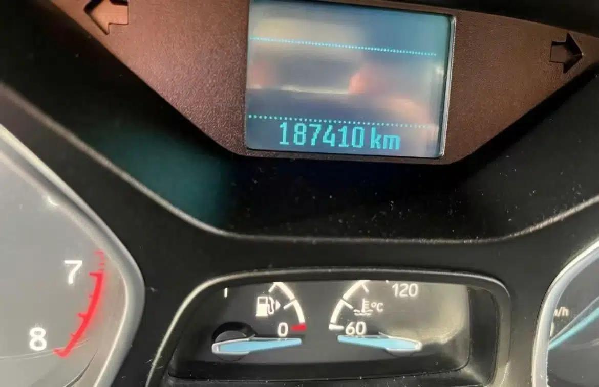 Ford Kuga 2018 EcoBoost 180 Two-Wheel-Drive Platinum Edition — миниатюра 14