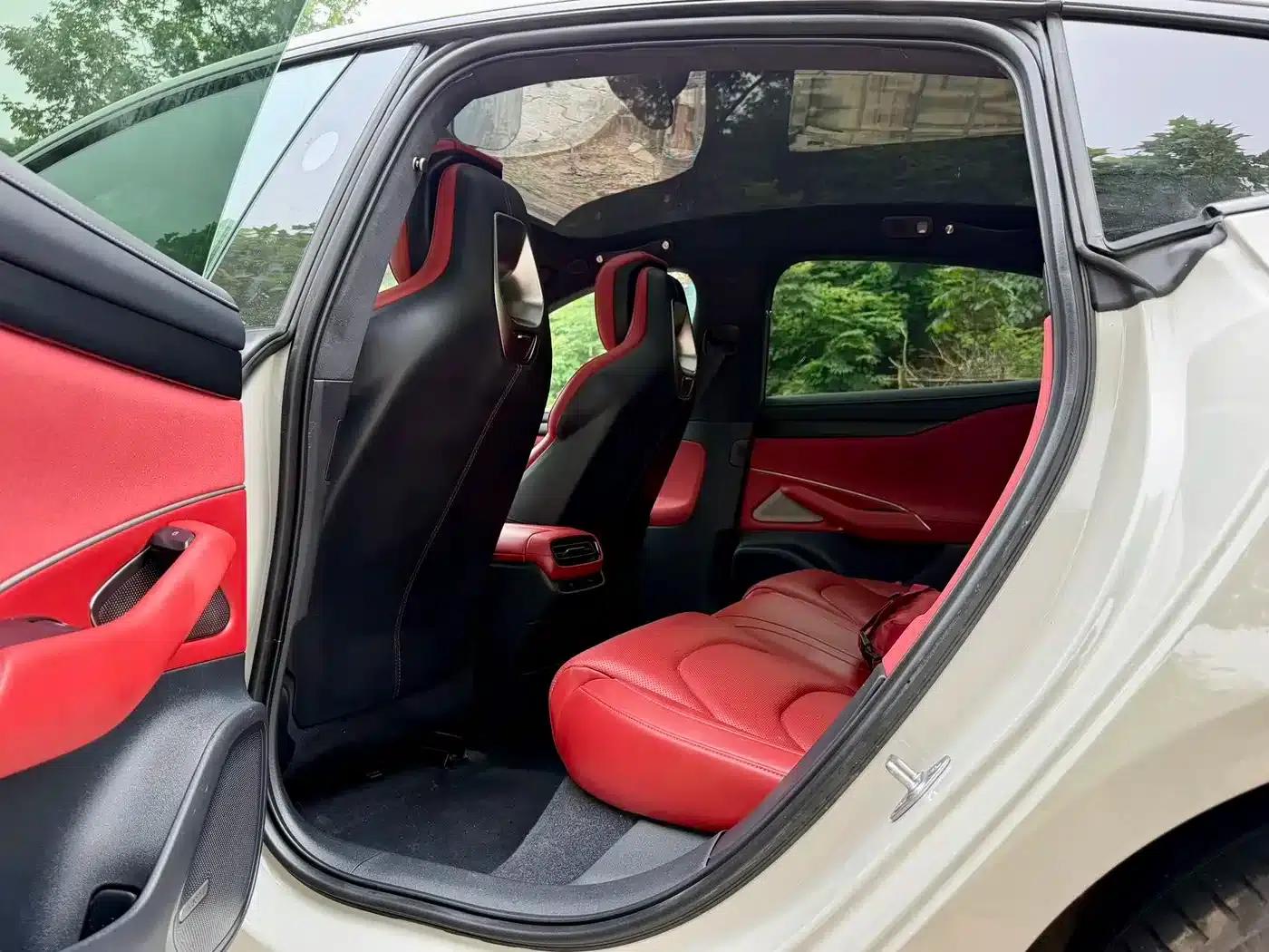 Xiaomi SU7 2024 All-Wheel Drive Long Range High-End Intelligent Driving Max Edition — миниатюра 12
