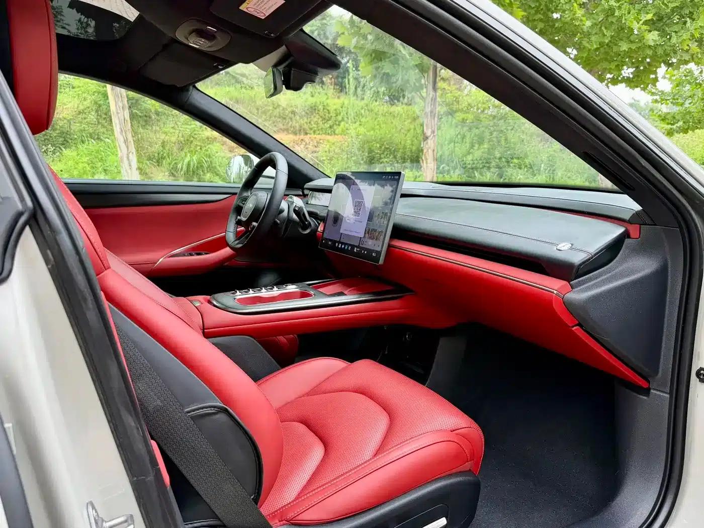 Xiaomi SU7 2024 All-Wheel Drive Long Range High-End Intelligent Driving Max Edition — миниатюра 13