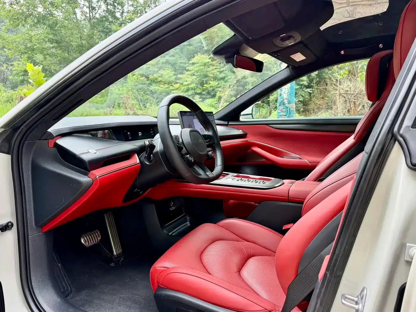 Xiaomi SU7 2024 All-Wheel Drive Long Range High-End Intelligent Driving Max Edition — миниатюра 9