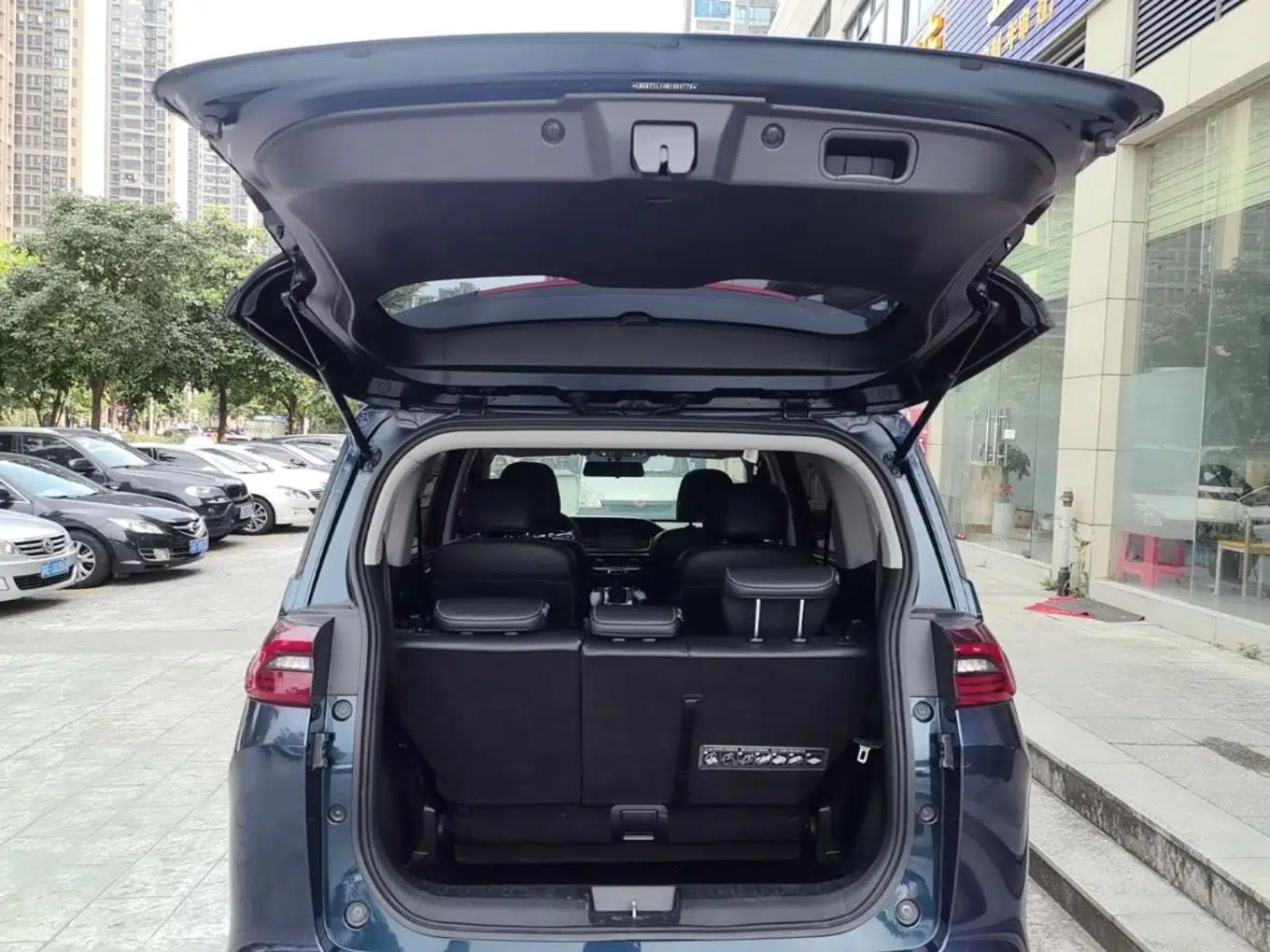 GAC Trumpchi M6 2021 270T DCT Luxury Edition (7 Seats) — миниатюра 31