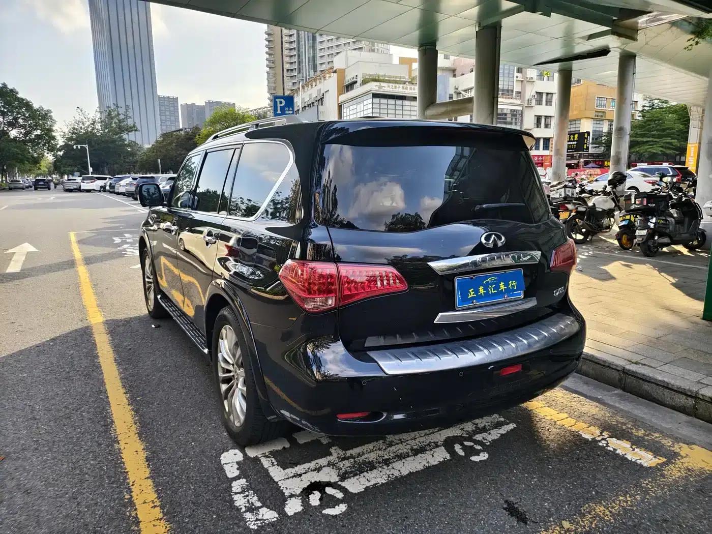 Infiniti QX80 2016 5.6L 4WD — миниатюра 2