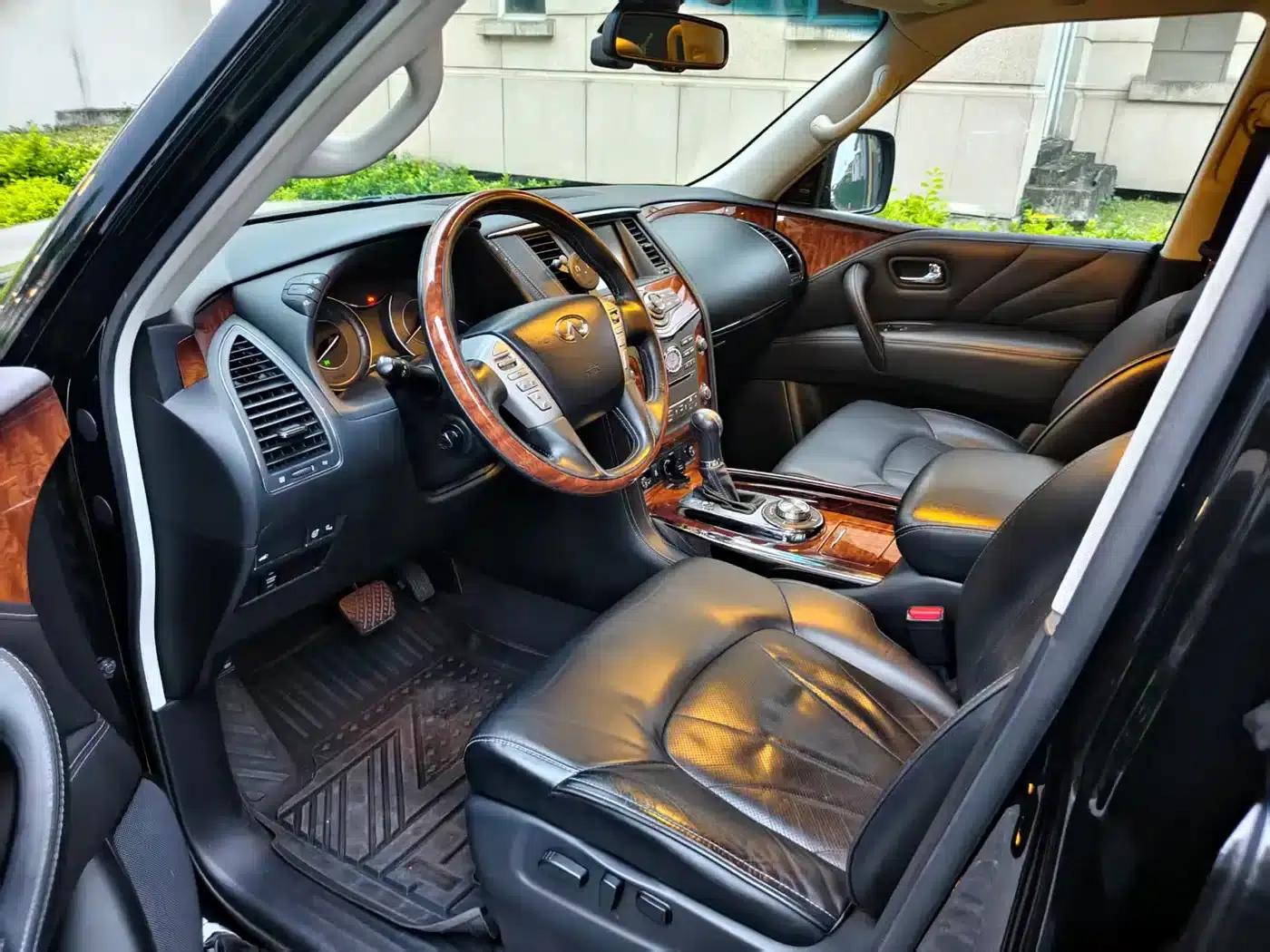 Infiniti QX80 2016 5.6L 4WD — миниатюра 4