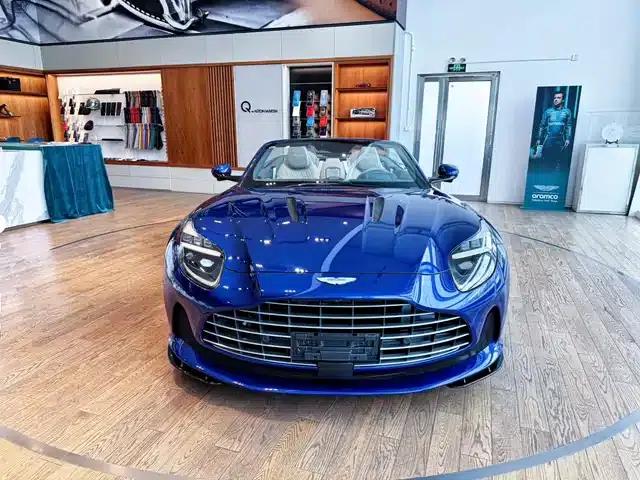 Aston Martin DB12 2025 4.0T V8 Volante