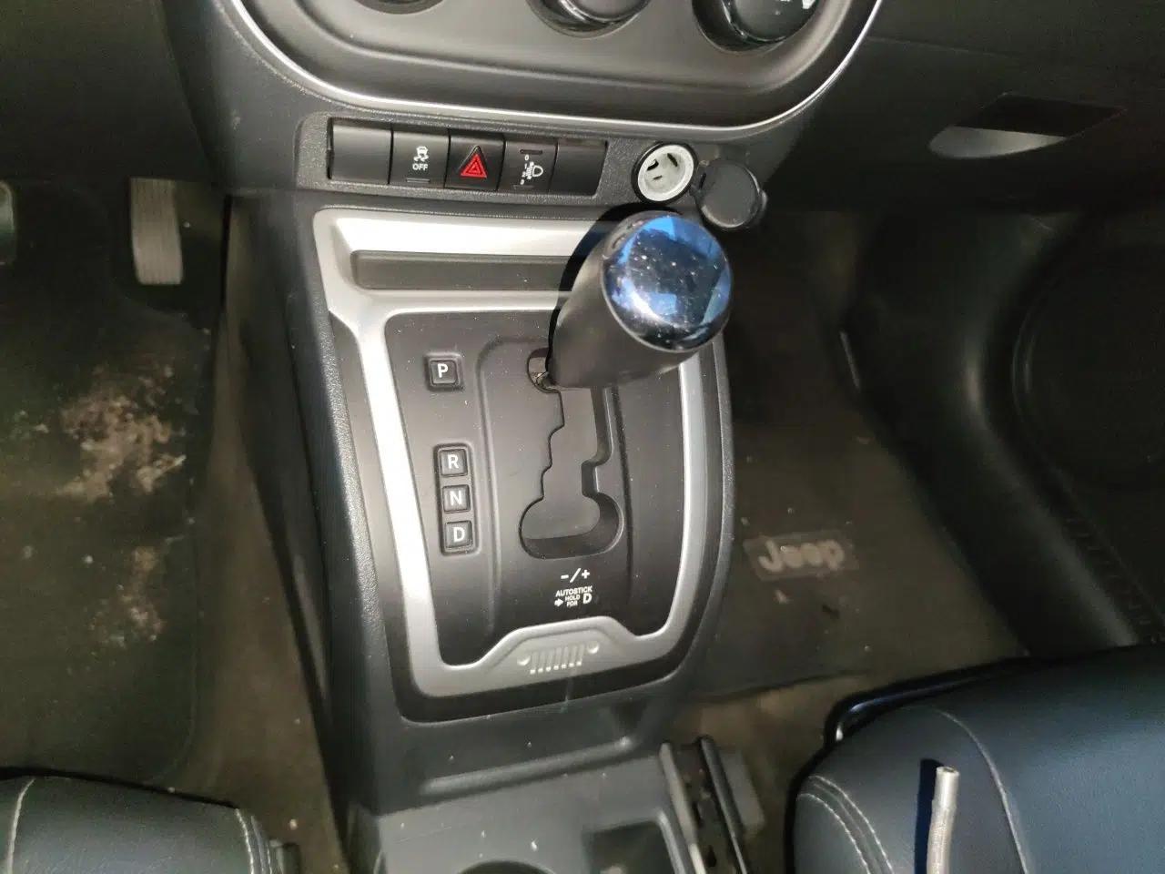 Jeep Compass 2014 2.4L four-wheel drive sport version — миниатюра 14