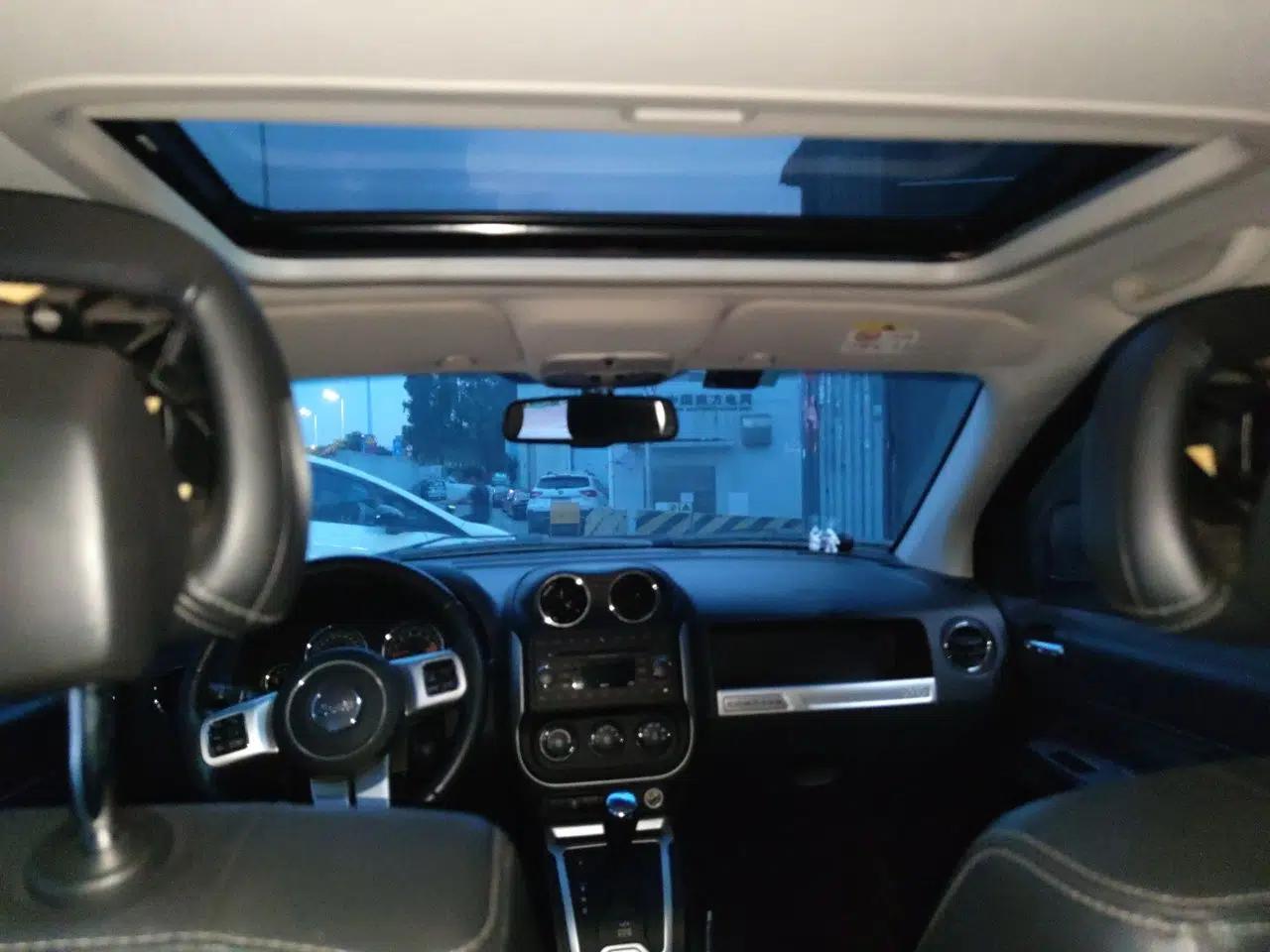 Jeep Compass 2014 2.4L four-wheel drive sport version — миниатюра 18