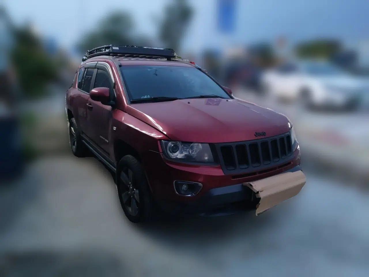 Jeep Compass 2014 2.4L four-wheel drive sport version — миниатюра 3