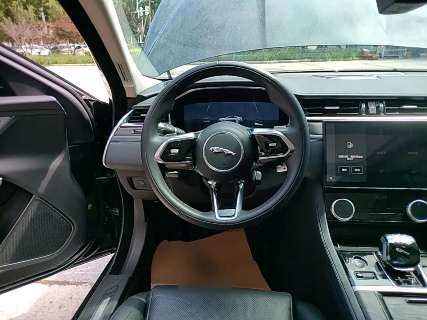 Jaguar XFL 2022 XFL 2.0T P250 Two-Wheel-Drive Prestige Luxury Edition — миниатюра 13