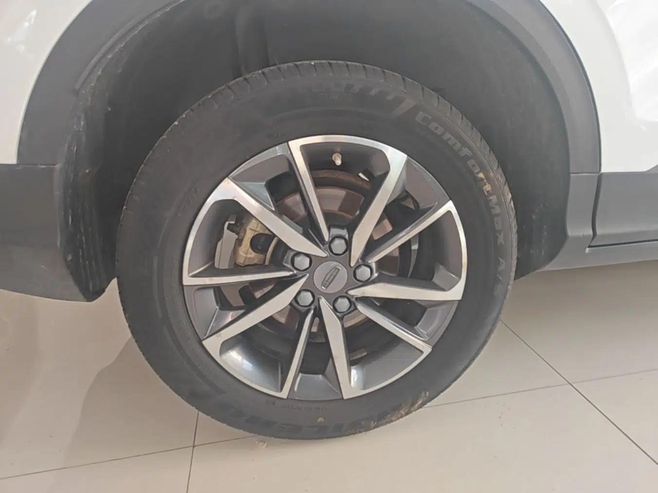 Geely Auto Coolray 2020 Facelift 240T DCT Hunter — миниатюра 11
