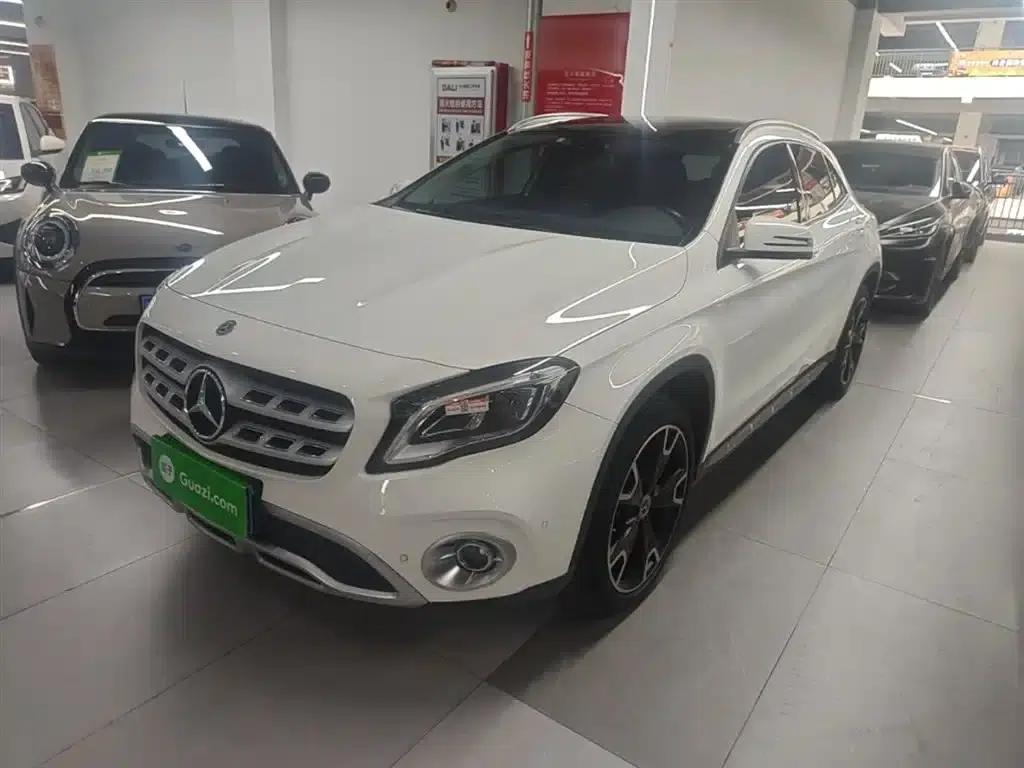 2017 Mercedes-Benz GLA 220 4MATIC Fashion Edition — миниатюра 2