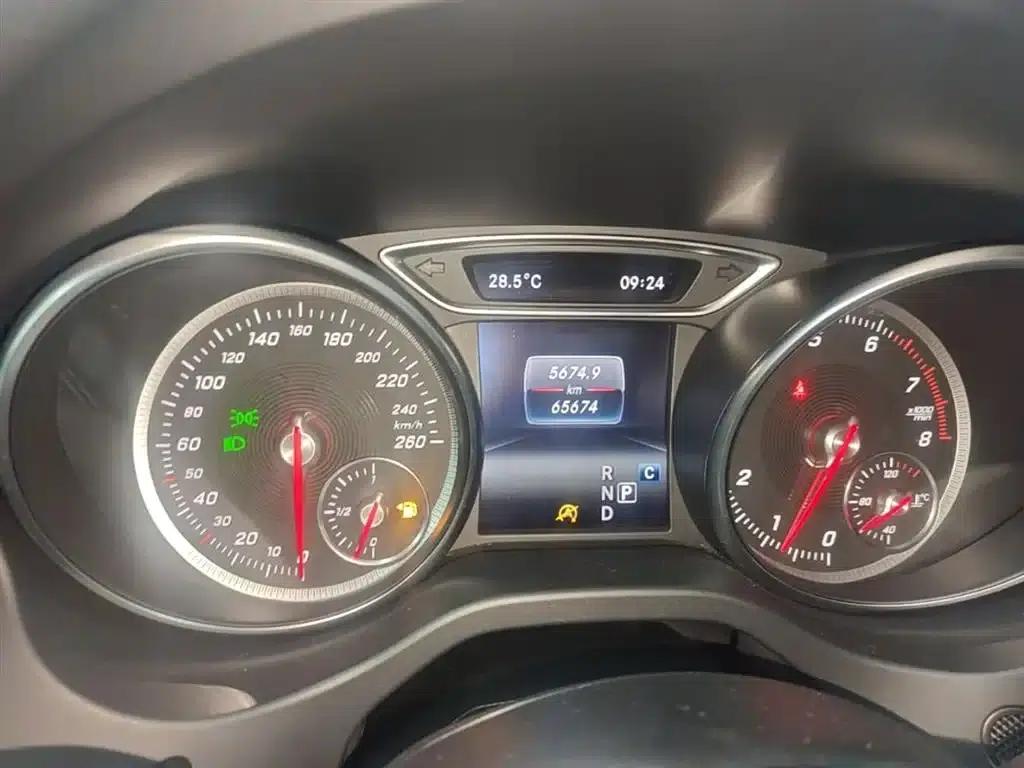 2017 Mercedes-Benz GLA 220 4MATIC Fashion Edition — миниатюра 12