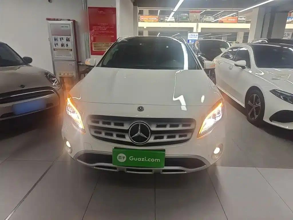2017 Mercedes-Benz GLA 220 4MATIC Fashion Edition — миниатюра 3