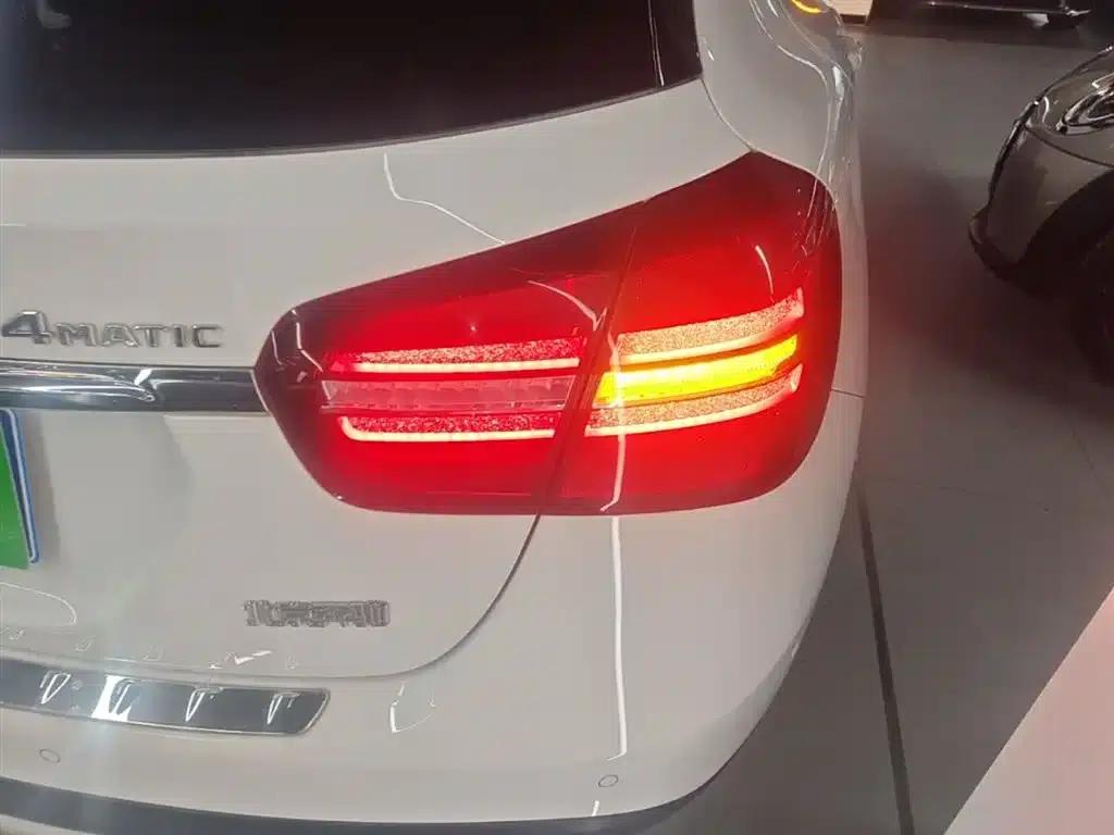 2017 Mercedes-Benz GLA 220 4MATIC Fashion Edition — миниатюра 8