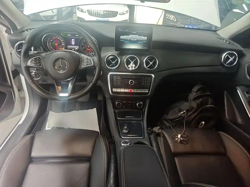 2017 Mercedes-Benz GLA 220 4MATIC Fashion Edition — миниатюра 10