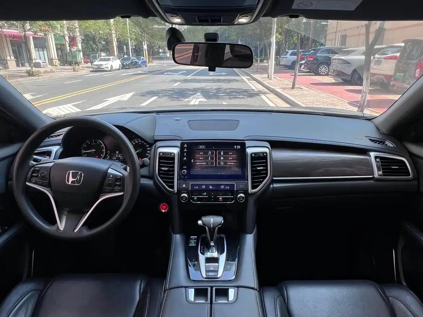 Honda UR-V 2017 240TURBO 2WD Classic Edition (China V Emission Standard) — миниатюра 9