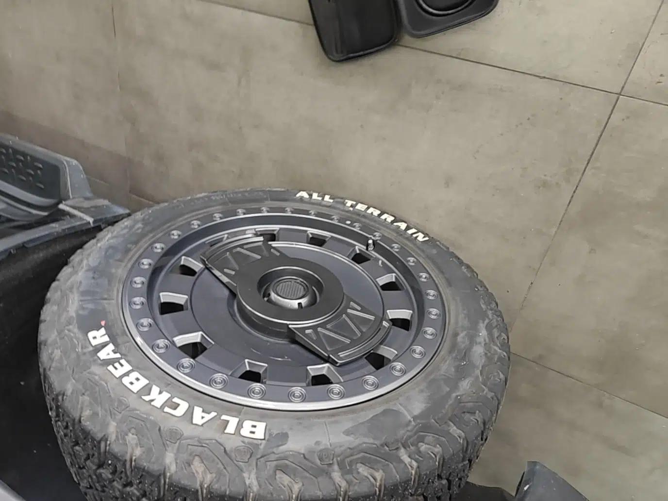 JETOUR Traveler 2024 2.0T All-Wheel-Drive Silver Dragon Wings — миниатюра 10