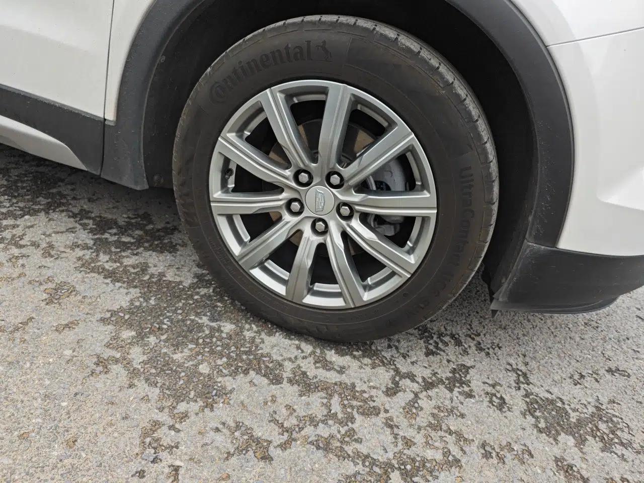Cadillac XT4 2023 28T Two-Wheel Drive Prestige Version — миниатюра 5