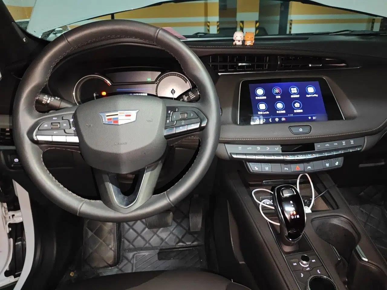 Cadillac XT4 2023 28T Two-Wheel Drive Prestige Version — миниатюра 6