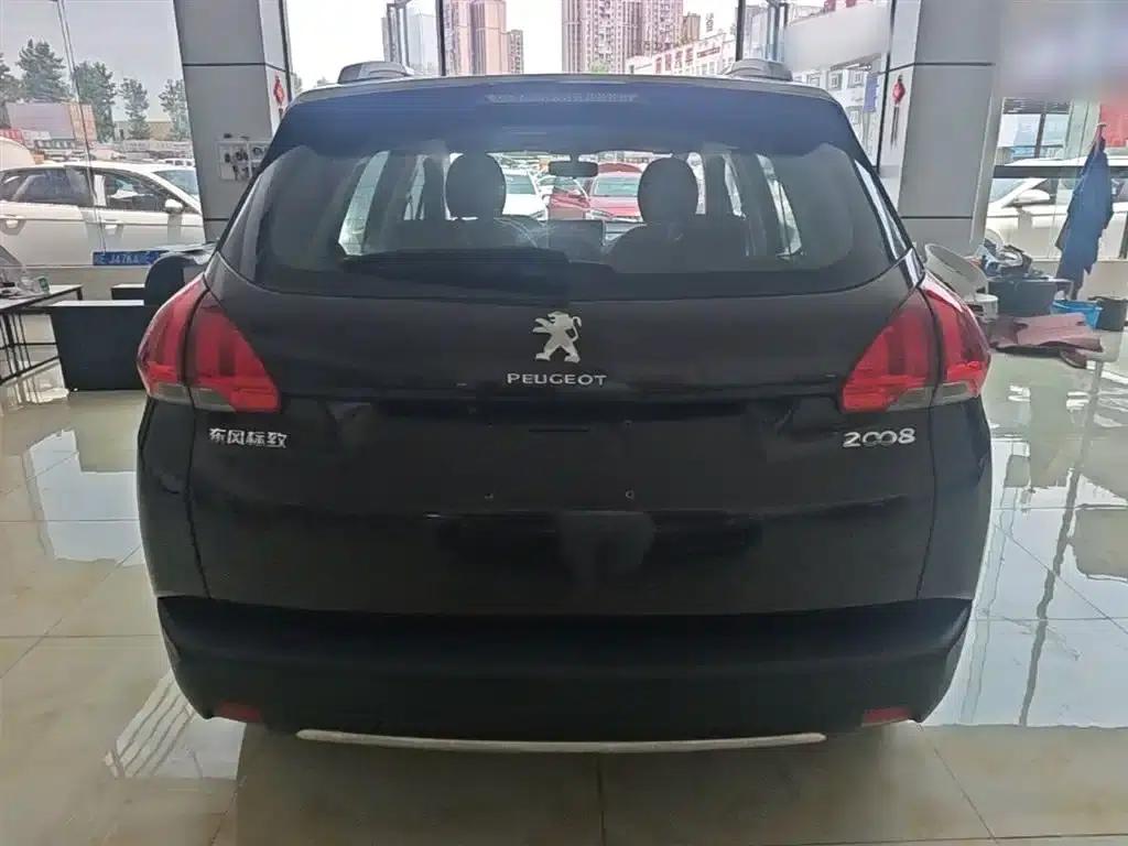 Peugeot 2008 2014 Model 1.6L Automatic Fashion Edition — миниатюра 6