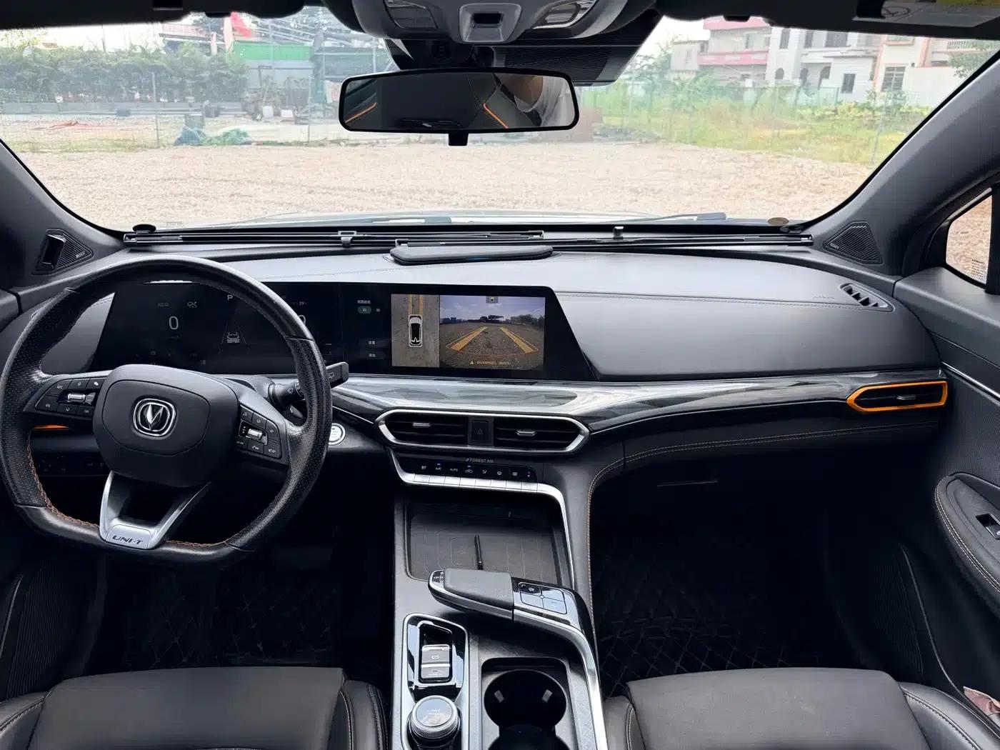 Changan UNI-T 2022 1.5T Flagship Edition — миниатюра 6