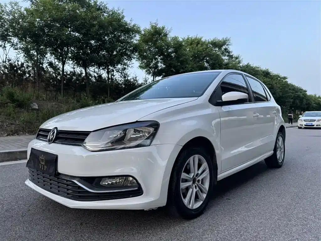 2016 Polo 1.6L Automatic Comfort Model — миниатюра 1