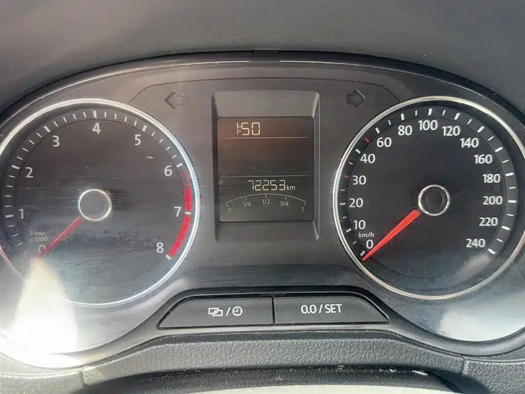 2016 Polo 1.6L Automatic Comfort Model — миниатюра 10