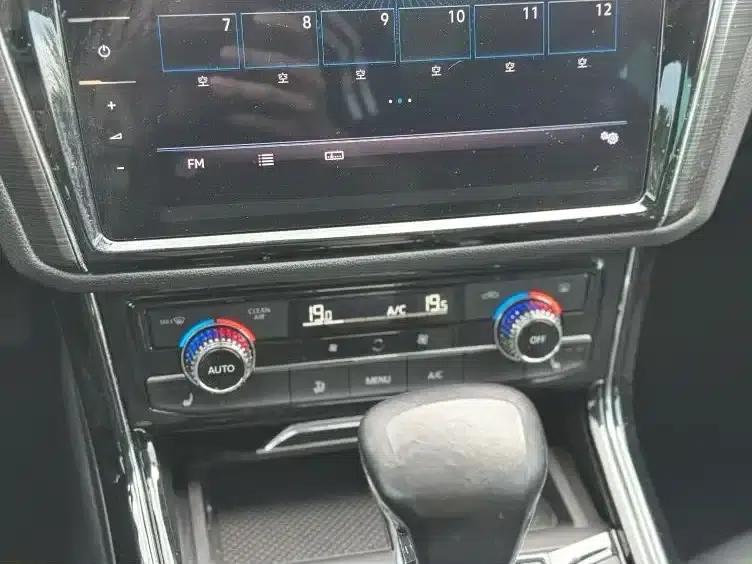 Phideon 2018 Facelift 380TSI 2WD Business Edition — миниатюра 9