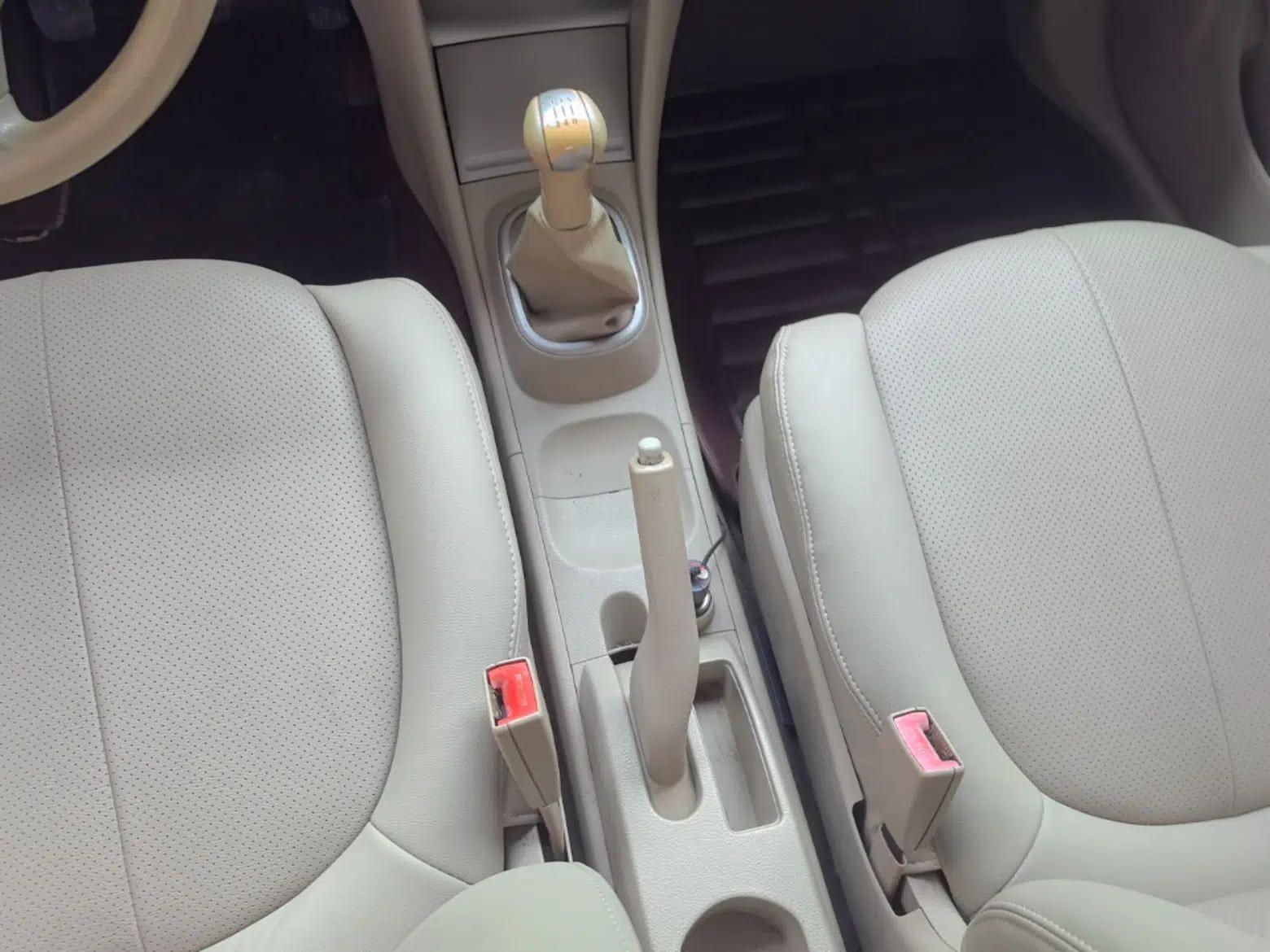 Nissan Sylphy 2012 Classic 1.6XE Manual Comfort Edition — миниатюра 16