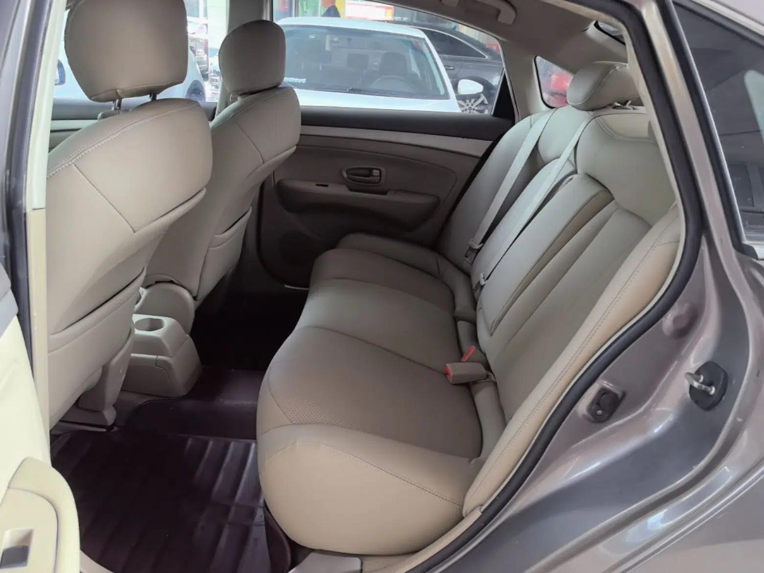 Nissan Sylphy 2012 Classic 1.6XE Manual Comfort Edition — миниатюра 20