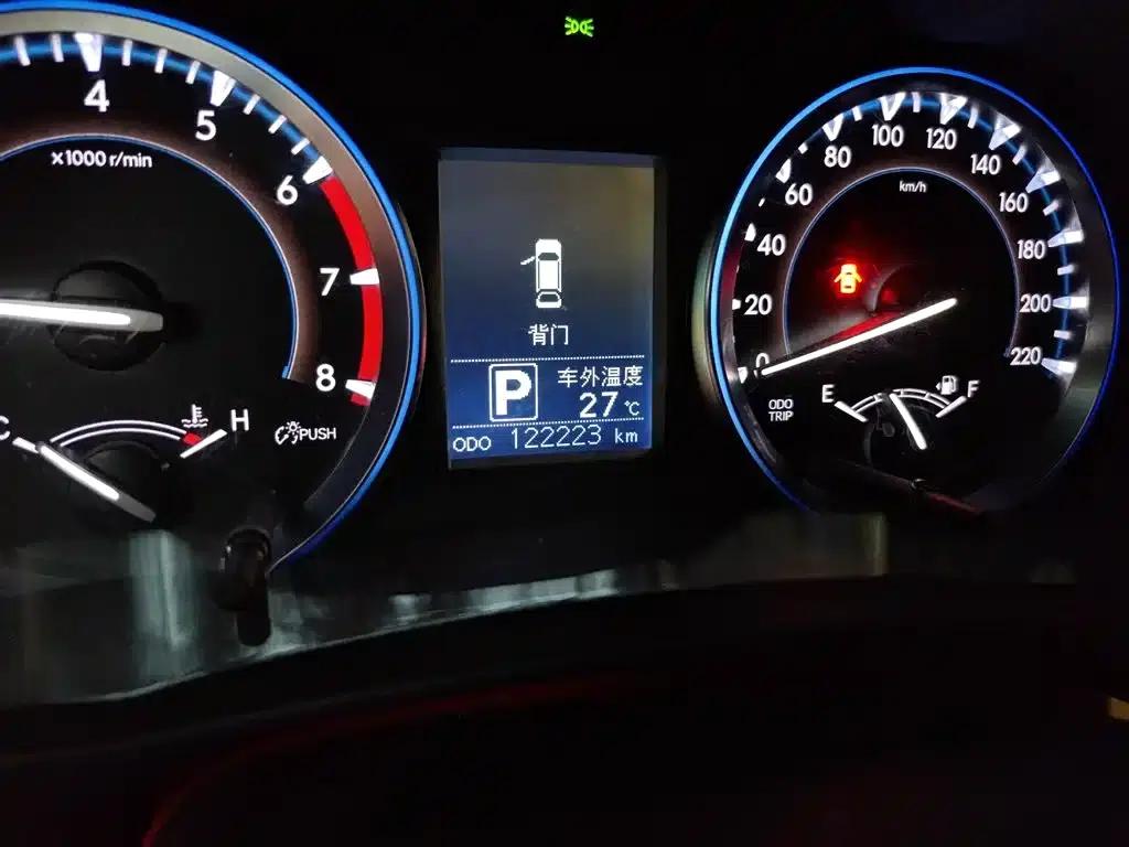 2015 Highlander 2.0T AWD Luxury 7-seater — миниатюра 5