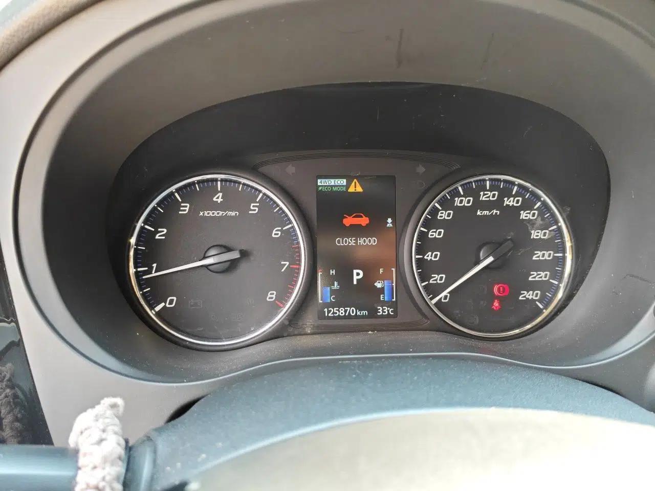 Mitsubishi Outlander 2016 2.4L 4x4 Elite Edition 5 Seats — миниатюра 11