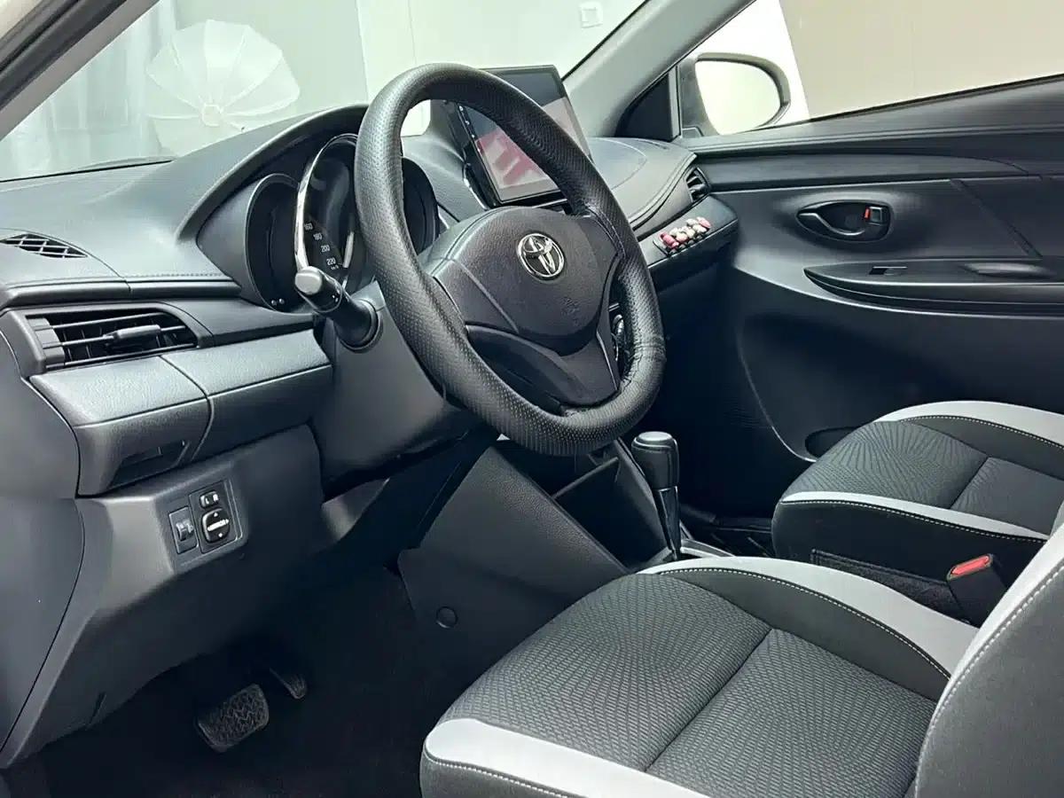 YARiS L 2021 Model YARiS X 1.5L CVT Leading Edition — миниатюра 4