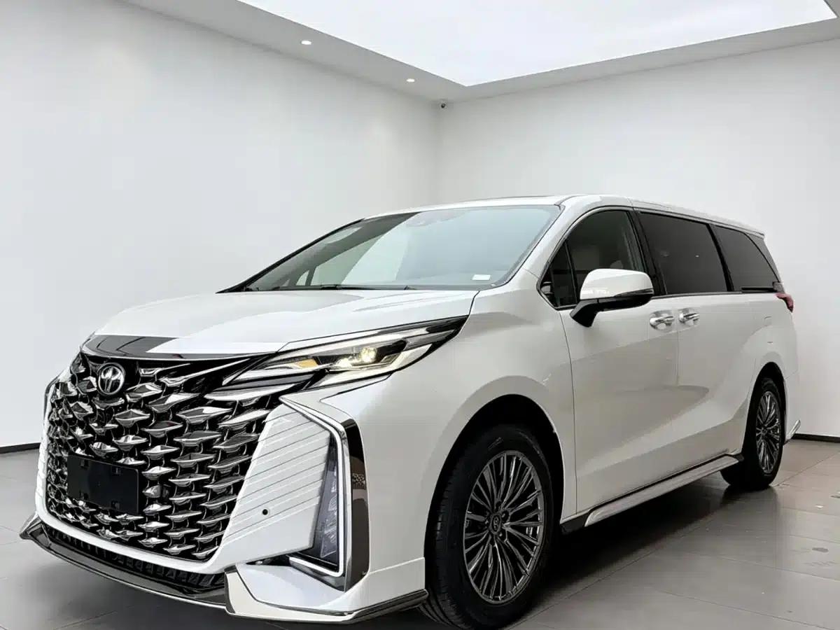2026 Grevia 2.5L Hybrid Comfort Edition — миниатюра 1