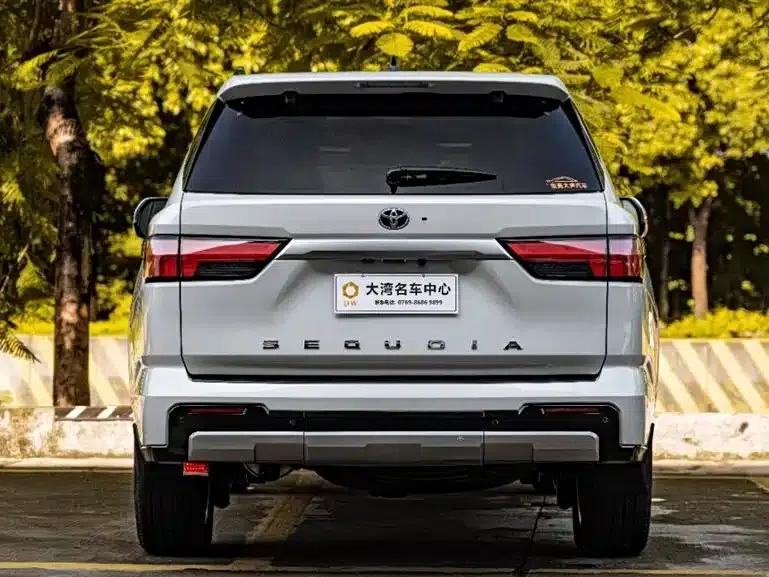 Sequoia 2025 3.5L Top Edition — миниатюра 5