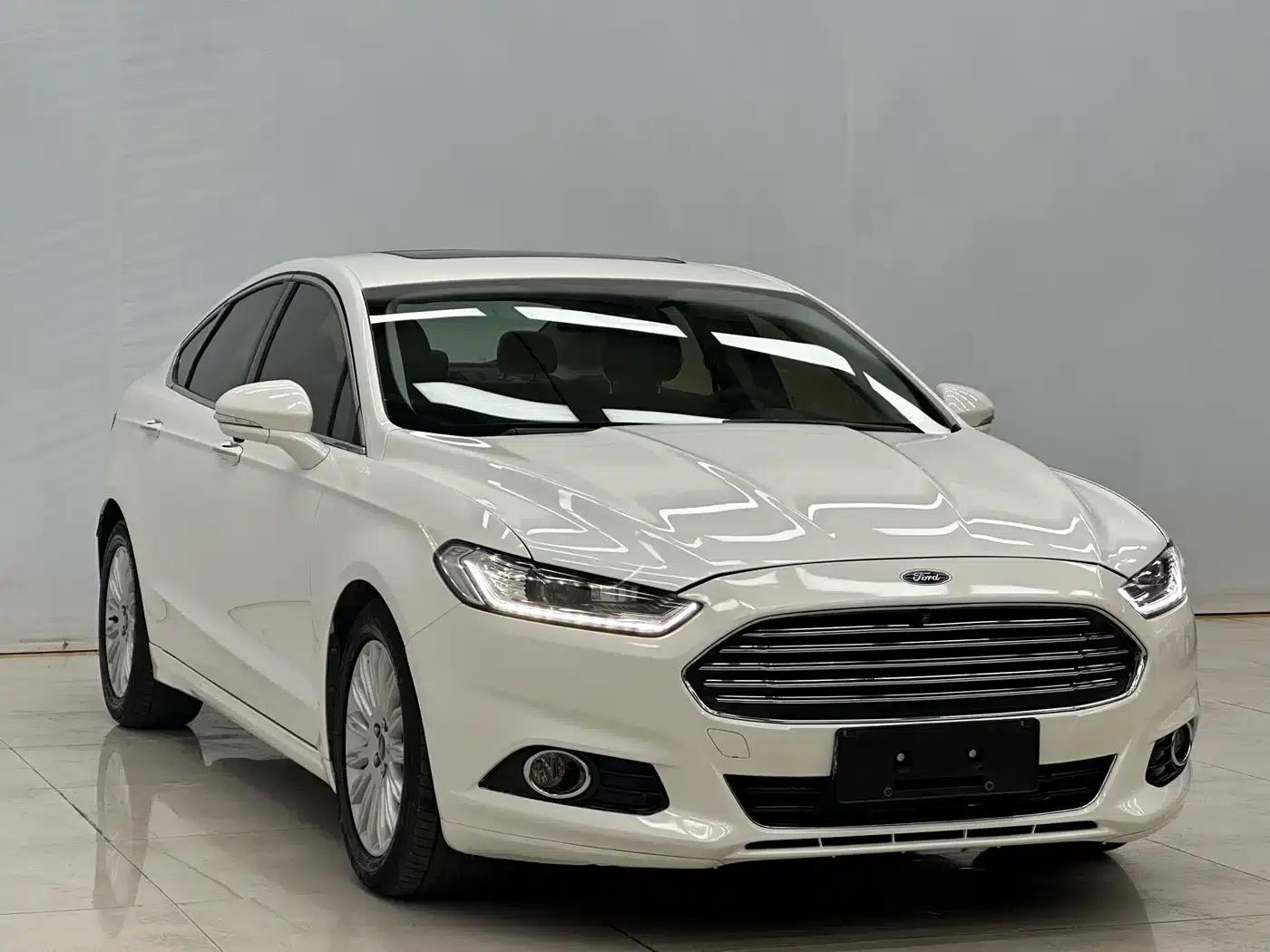 2013 Ford Mondeo 2.0L GTDi200 Luxury — миниатюра 3