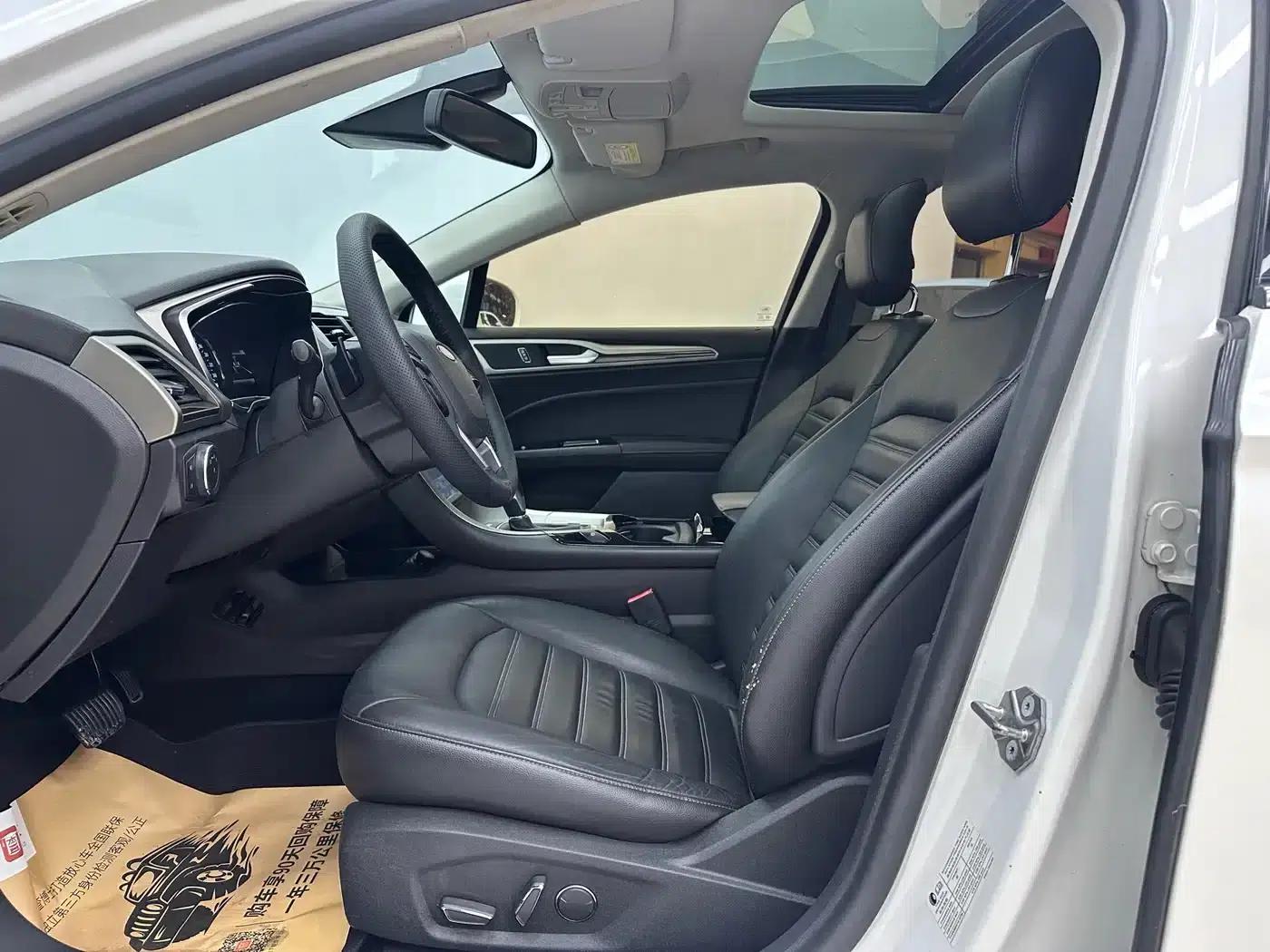 2013 Ford Mondeo 2.0L GTDi200 Luxury — миниатюра 4