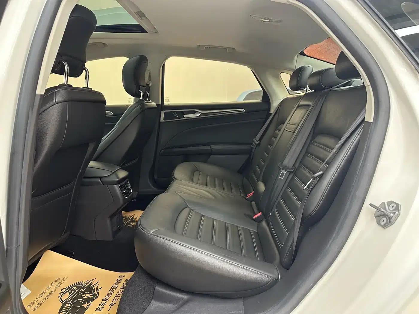 2013 Ford Mondeo 2.0L GTDi200 Luxury — миниатюра 6
