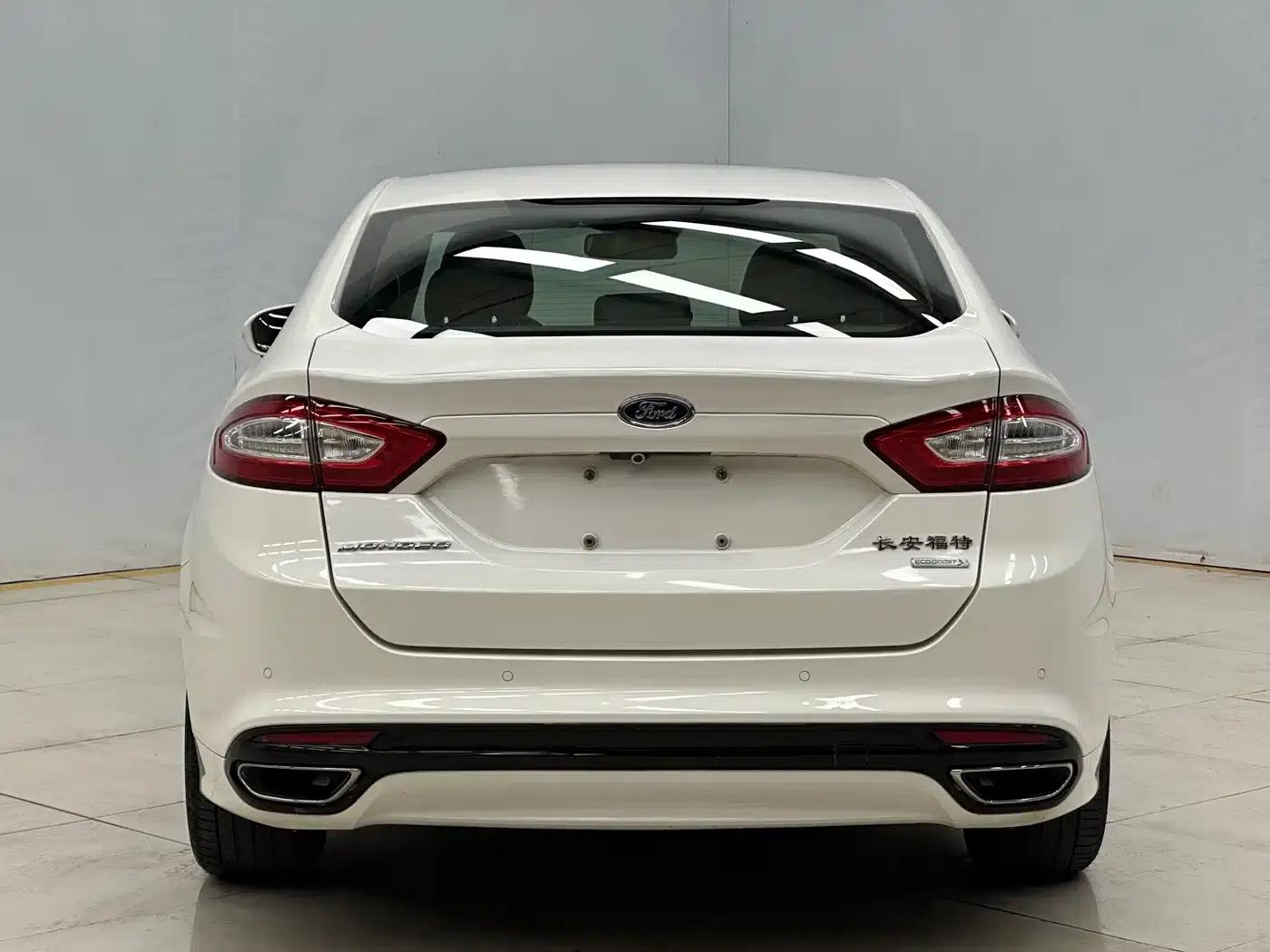 2013 Ford Mondeo 2.0L GTDi200 Luxury — миниатюра 8