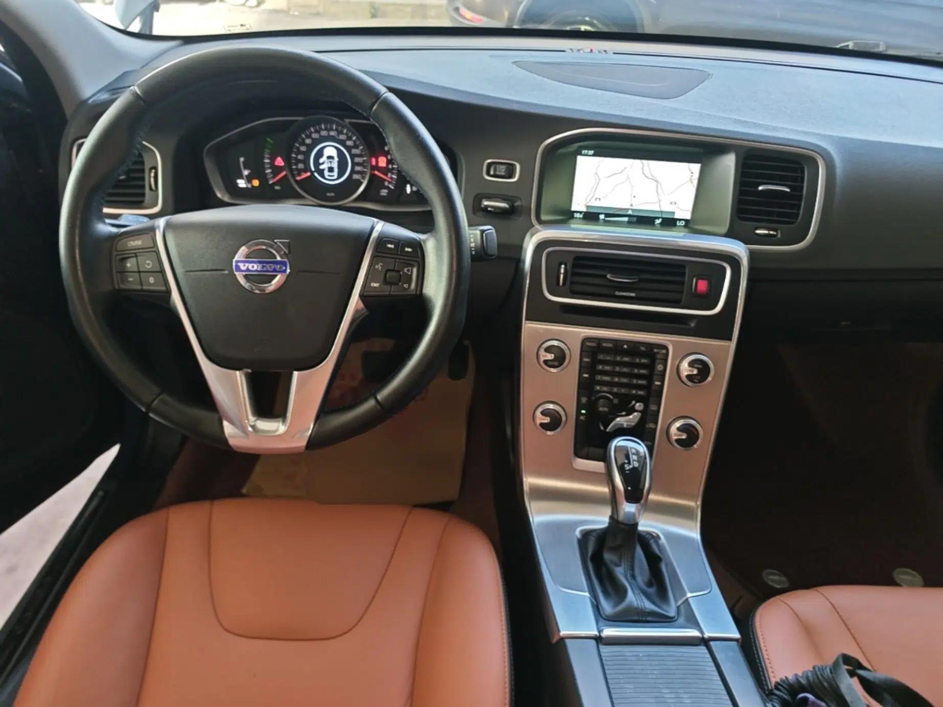 Volvo S60 2017 S60L T3 Smart Upgrade Edition — миниатюра 12